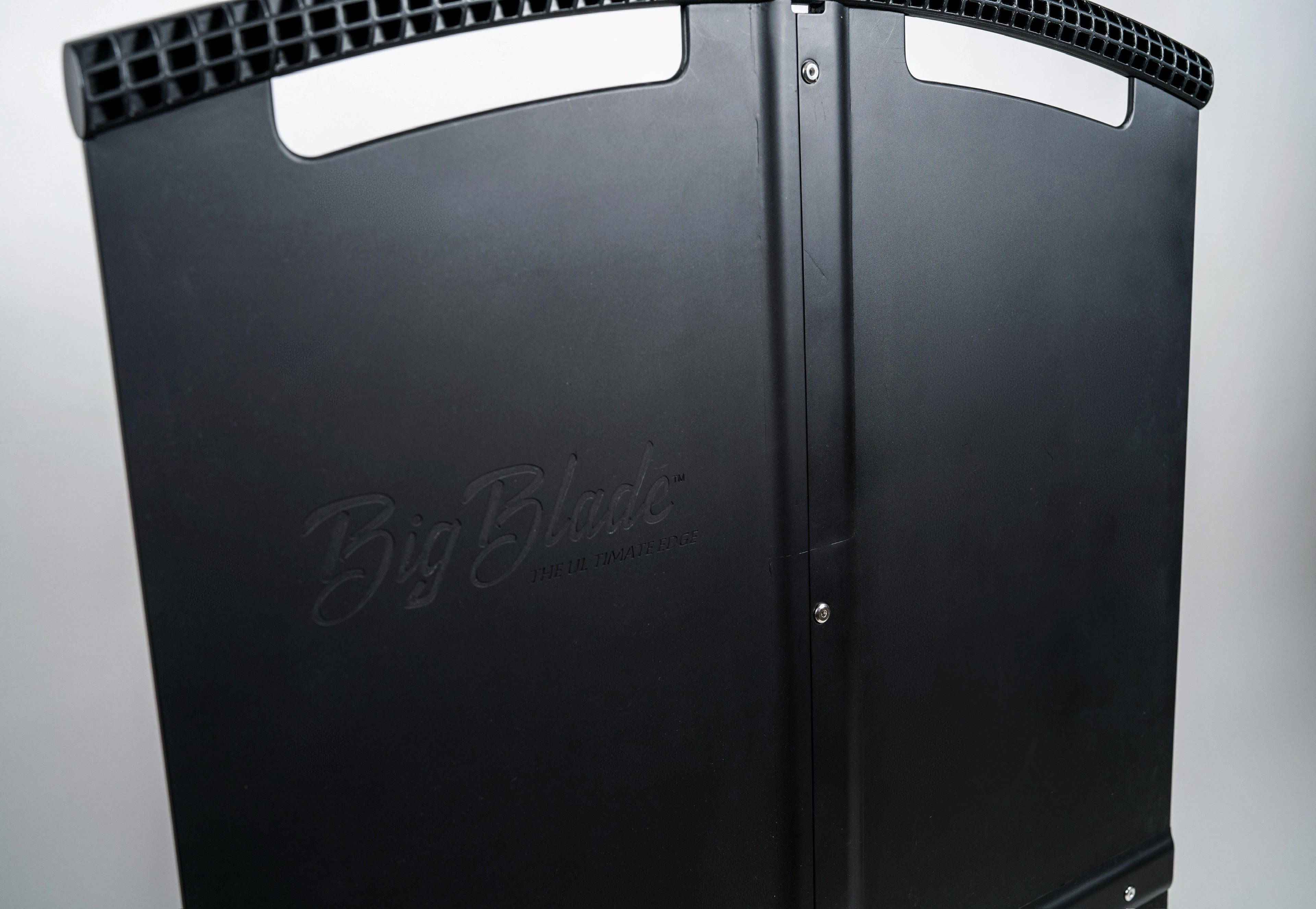 The Ultimate Edge By Big Blade 32" (Available for Preorder)