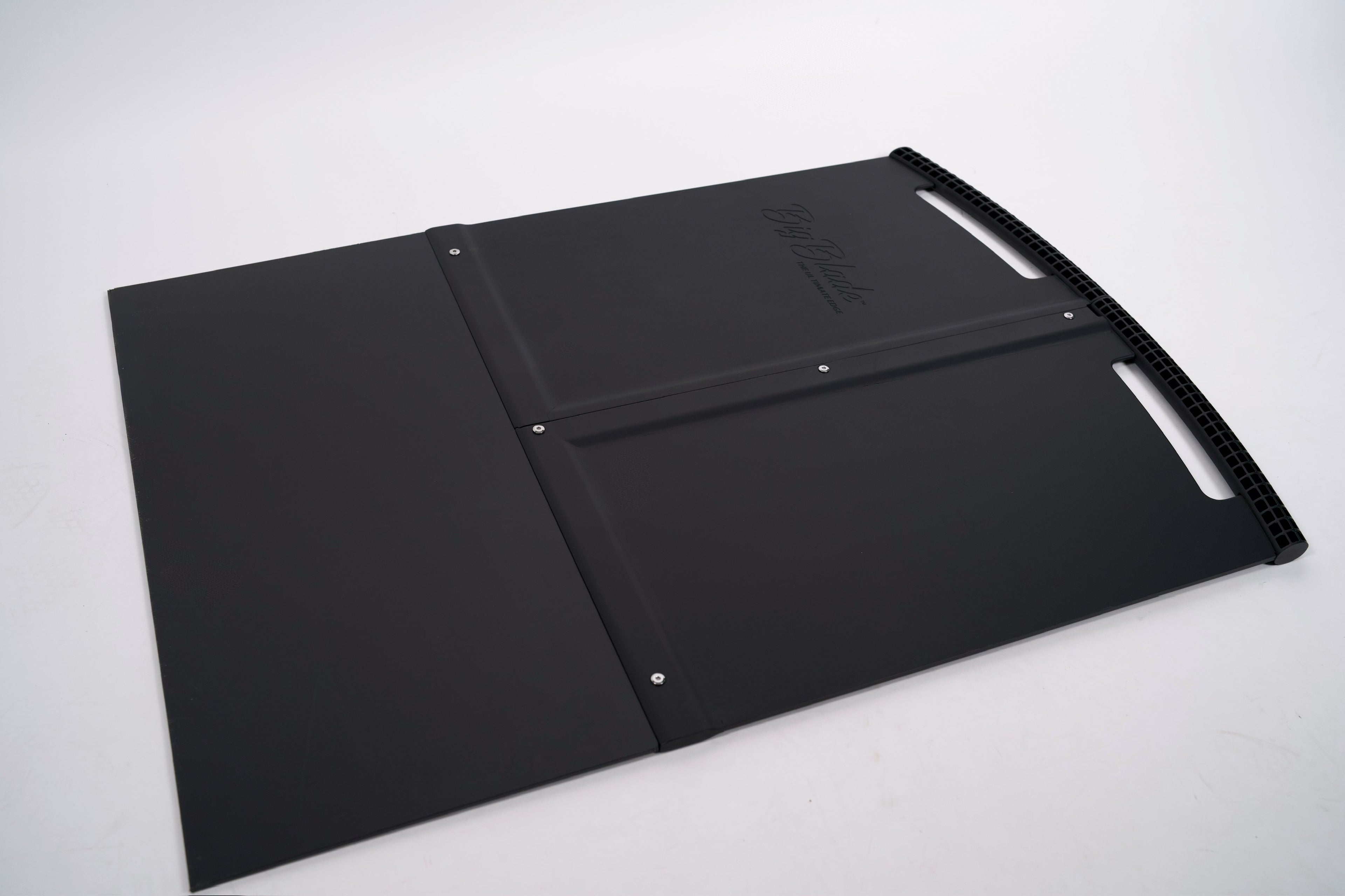 The Ultimate Edge By Big Blade 32" (Available for Preorder)