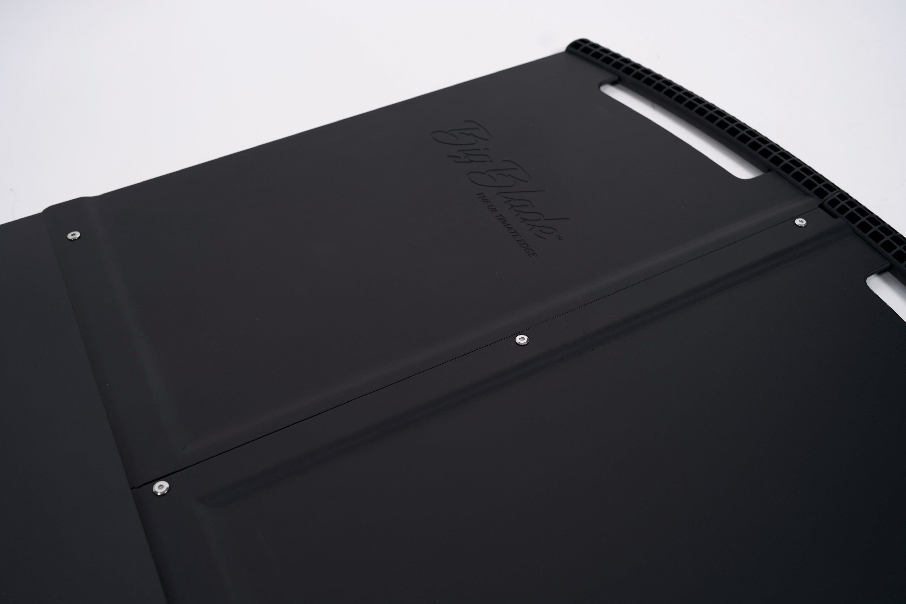 The Ultimate Edge By Big Blade 32" (Available for Preorder)